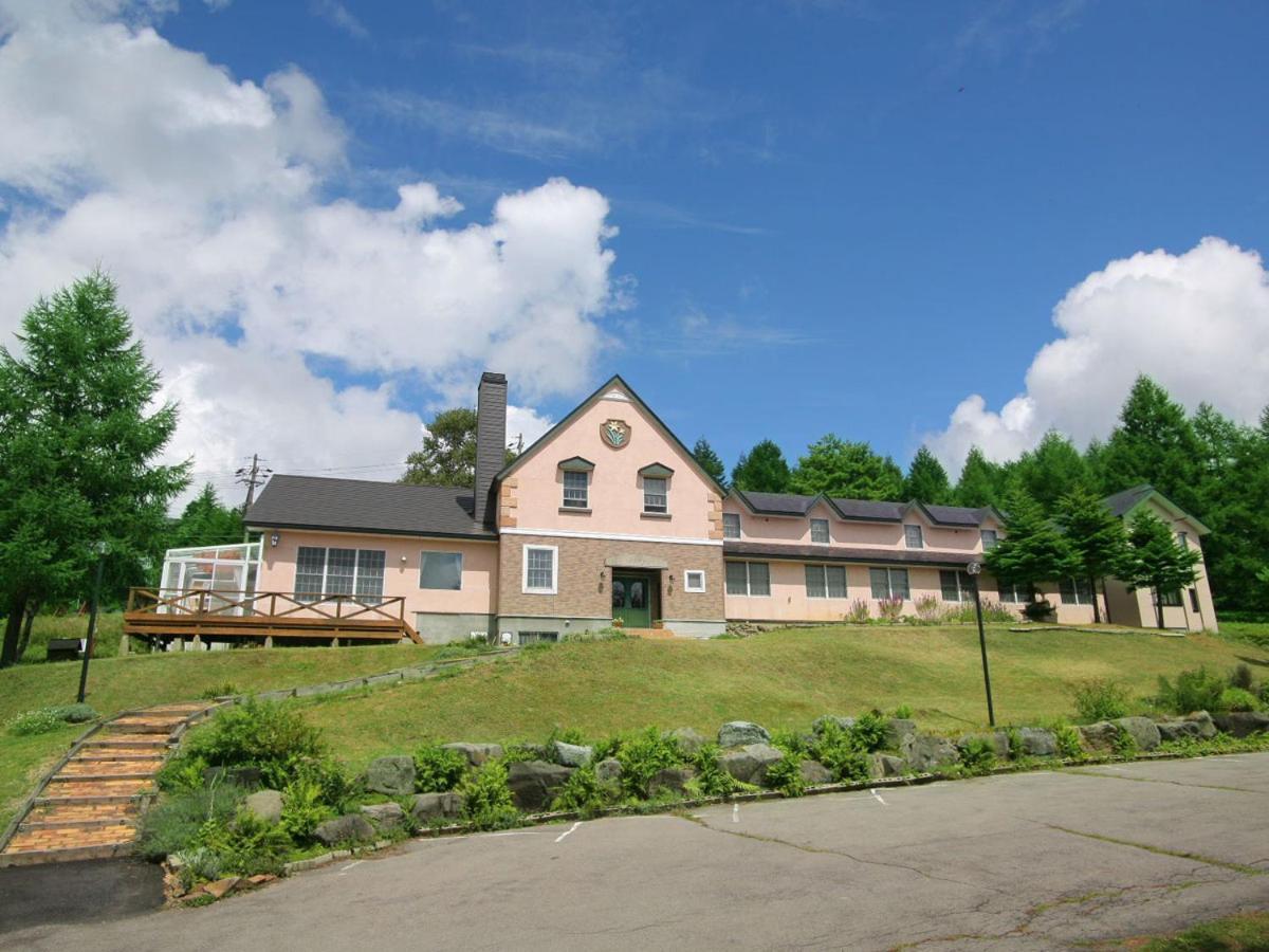 Petit Hotel Kanan Чино Екстериор снимка